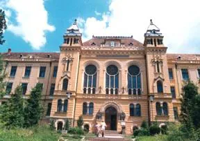 Csíkszereda - Márton Áron Főgimnázium épülete